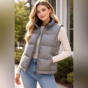 Gap Gray Puffer Vest Size Medium